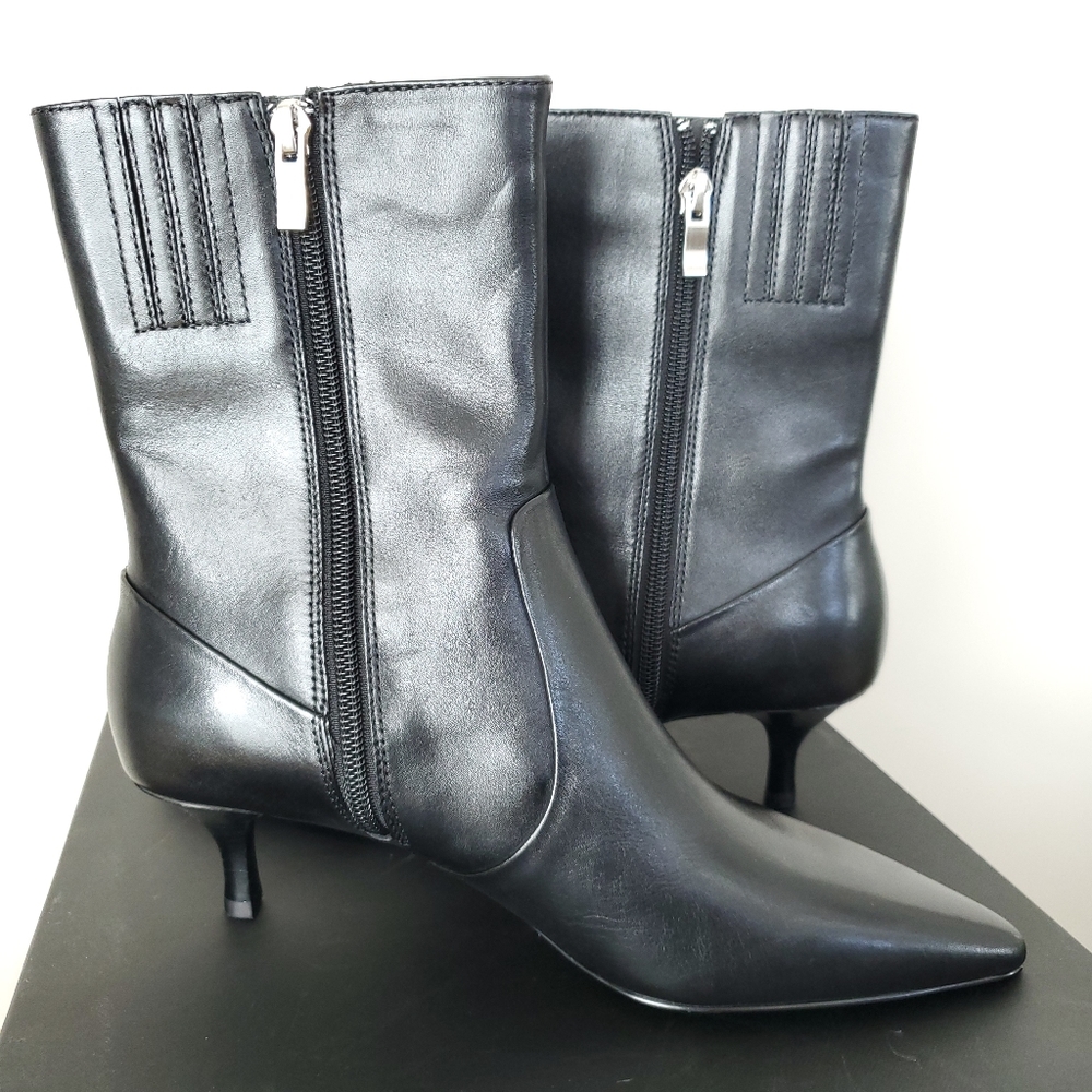 Ellen Tracy Women's Heeled Boots Black Leather Side Zip Size 7 NEW
